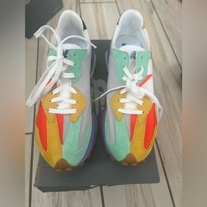 Women New Balance 327